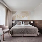 Różany Gaj - Destigo 4*