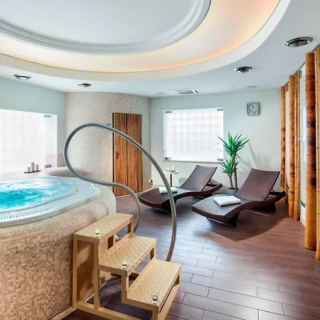 Różany Gaj 4* Gdynia