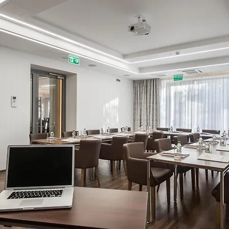 Rozany Gaj - Destigo Hotell