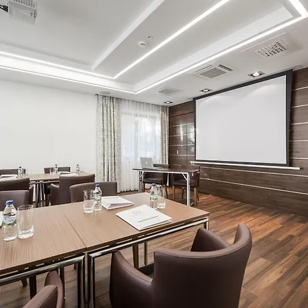 Otel Rozany Gaj - Destigo