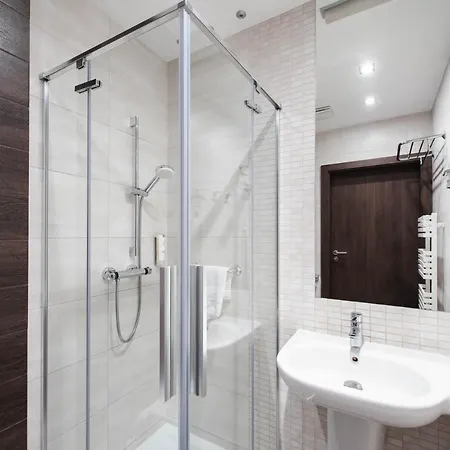Rozany Gaj - Destigo Hotell