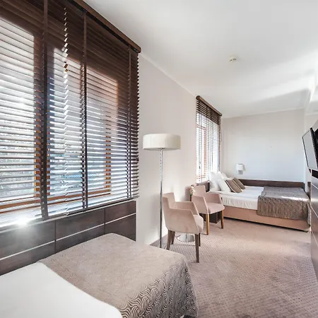 Rozany Gaj - Destigo Otel Gdynia