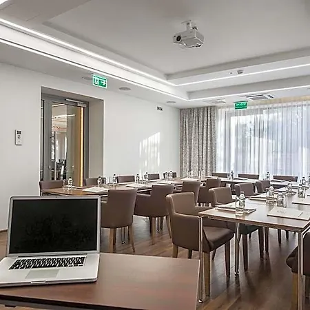 Rozany Gaj - Destigo Otel Gdynia