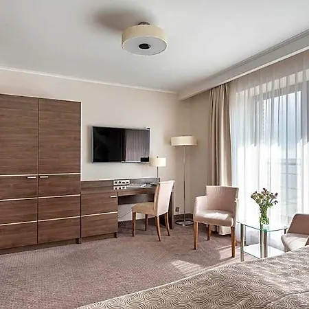 Otel Rozany Gaj - Destigo