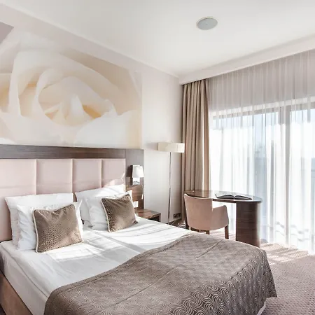 Rozany Gaj - Destigo 4*