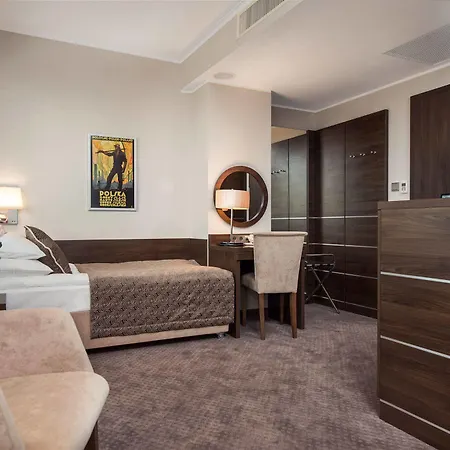 Różany Gaj Hotel 4*