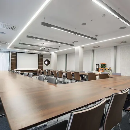 Hotel Różany Gaj 4*