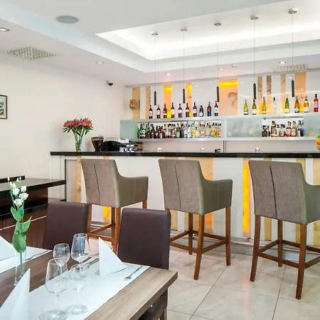 Otel Rozany Gaj - Destigo
