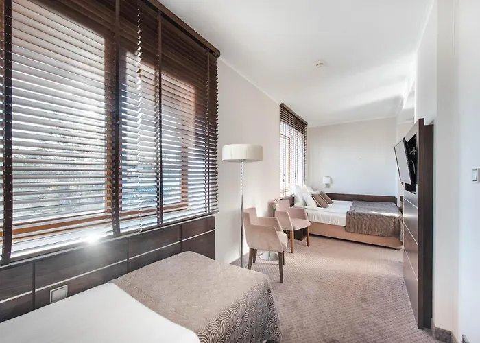 Rozany Gaj - Destigo 4*